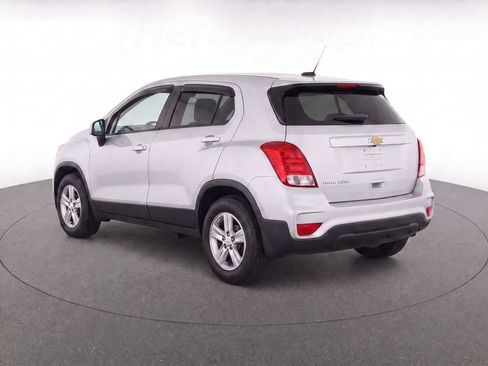 Used 2022 Chevrolet Trax LS w/ Tint and Cruise Package AWD/4WD image 3