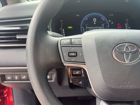 Used 2026 Toyota Camry LE FWD image 19