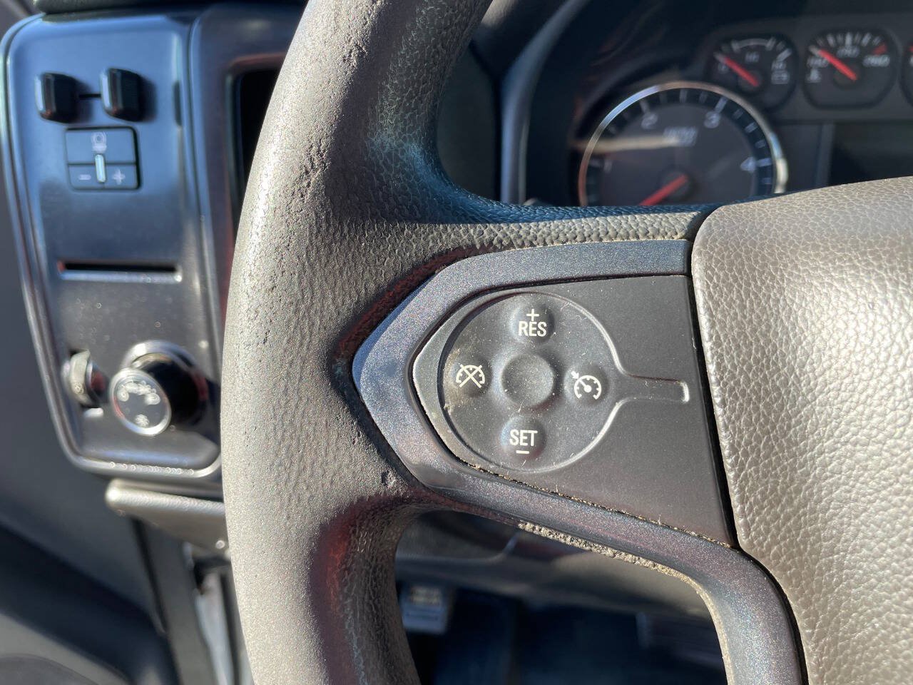 Used 2019 GMC Sierra 2500 4x4 Crew Cab w/ Sierra Convenience Package image 14