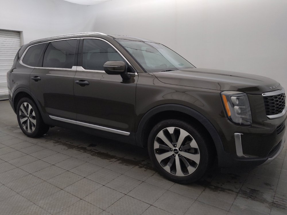 Used 2022 Kia Telluride EX w/ EX Premium Package FWD image 11