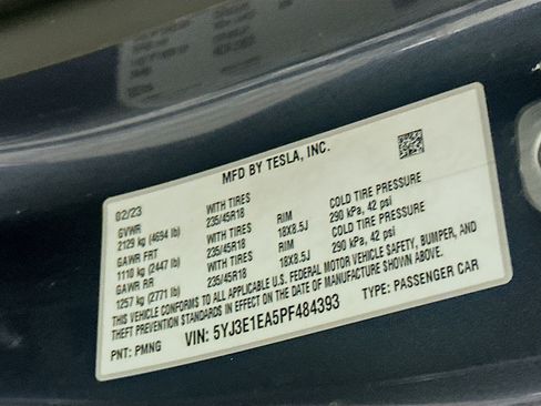 Used 2023 Tesla Model 3 Standard Range image 12