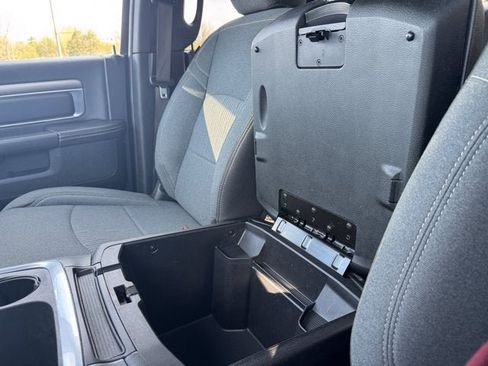 Used 2022 RAM 1500 Classic Warlock w/ Ceramic Gray Warlock Package AWD/4WD image 30
