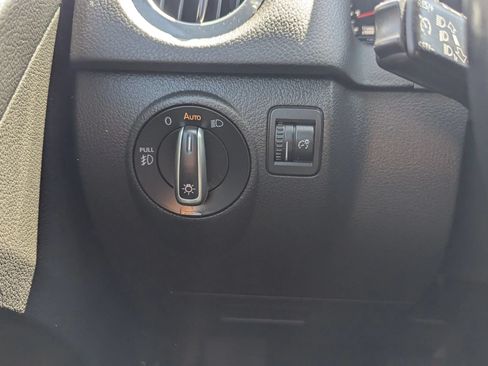 Used 2016 Volkswagen Tiguan SE AWD/4WD image 21