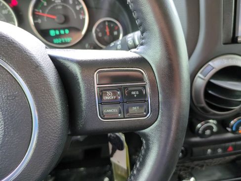 Used 2018 Jeep Wrangler Unlimited Sport AWD/4WD image 20