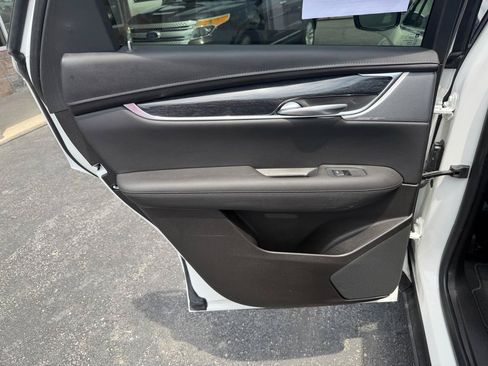 Used 2024 Cadillac XT5 Premium Luxury AWD/4WD image 18
