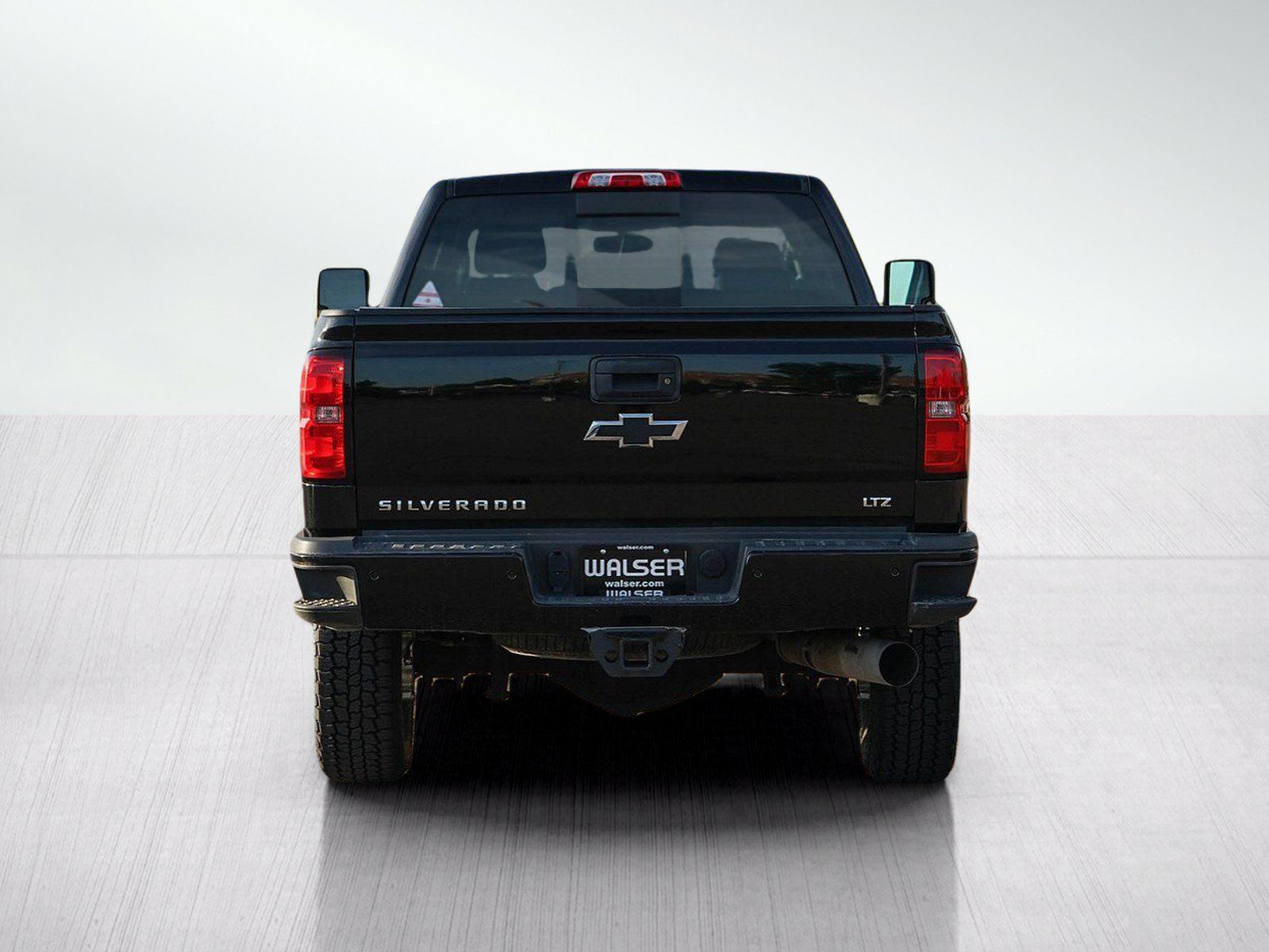 Used 2019 Chevrolet Silverado 2500 LTZ w/ Midnight Edition AWD/4WD image 4