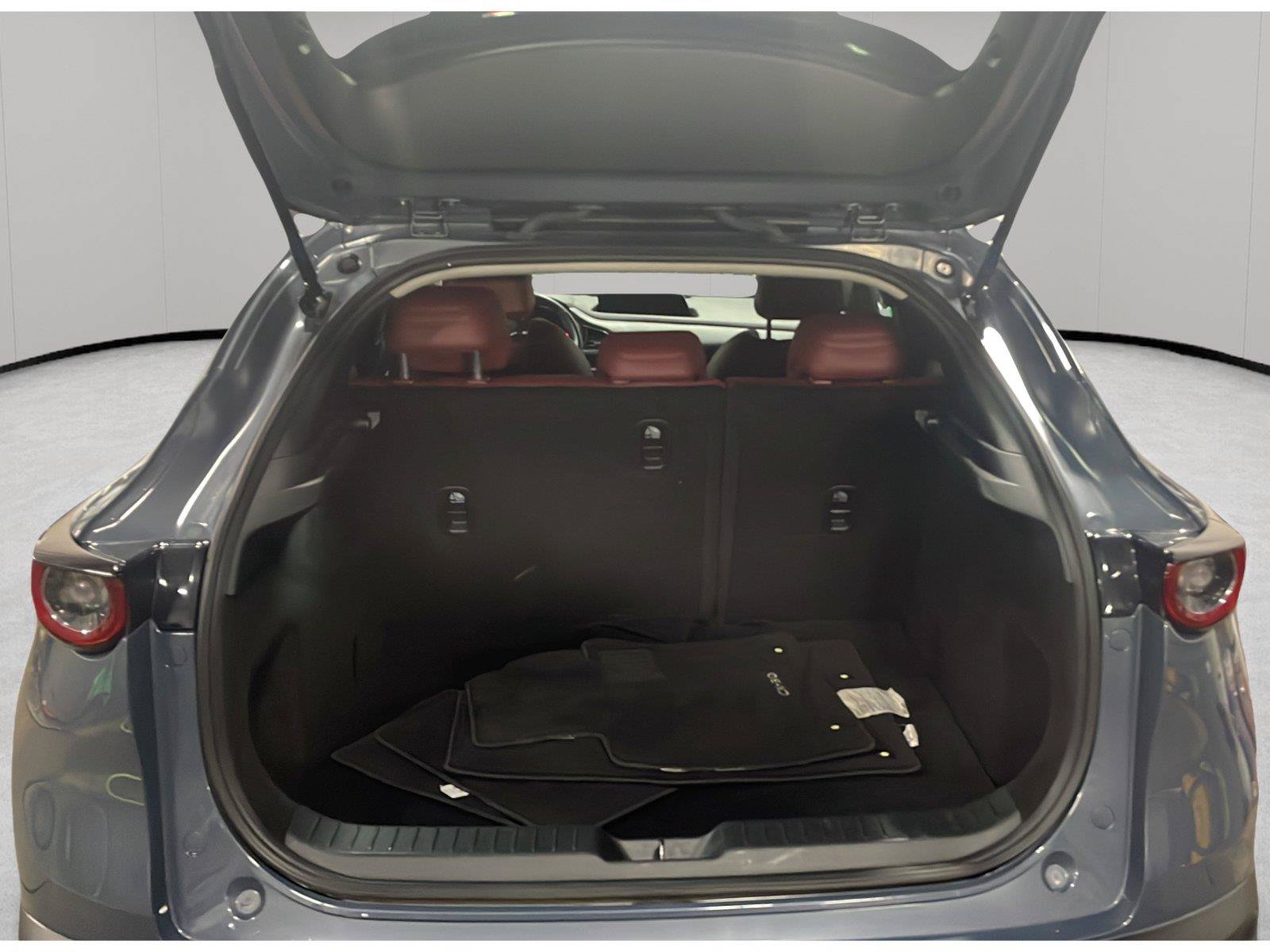 Used 2025 MAZDA CX-30 AWD 2.5 S w/ Preferred Package image 13