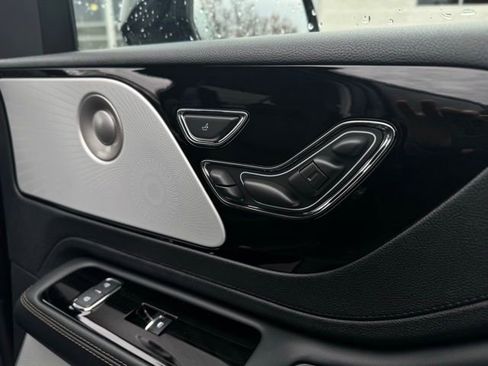 New 2026 Lincoln Aviator Reserve image 17