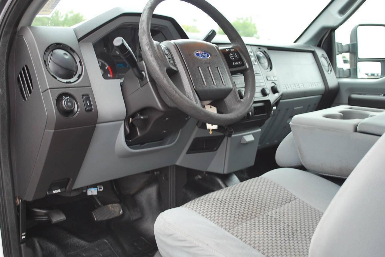 Used 2016 Ford F450 XL w/ Power Equipment Group AWD/4WD image 17