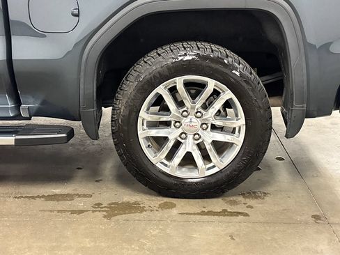 Used 2019 GMC Sierra 1500 SLT w/ SLT Premium Plus Package AWD/4WD image 15