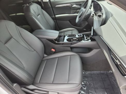 Used 2025 Buick Envision Preferred AWD/4WD image 12