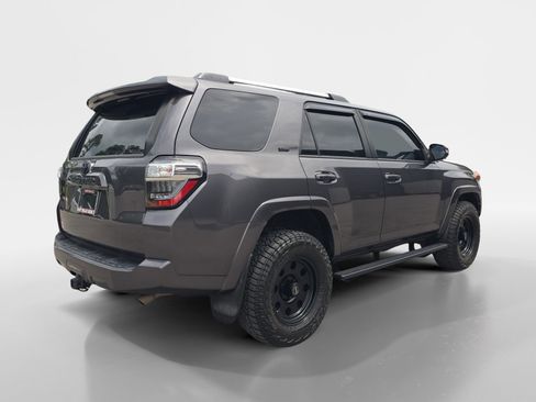 Used 2020 Toyota 4Runner SR5 Premium w/ Moonroof Package AWD/4WD image 6