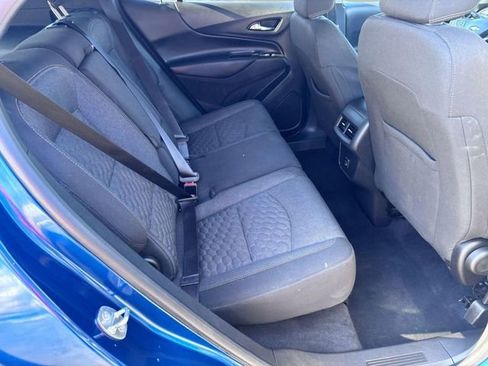 Used 2019 Chevrolet Equinox LT w/ Driver Convenience Package image 27