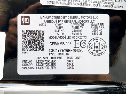 Used 2024 Chevrolet Silverado 2500 ZR2 w/ Technology Package image 30