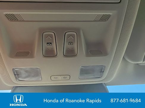 Used 2022 Ford Escape SE w/ Convenience Package FWD image 14
