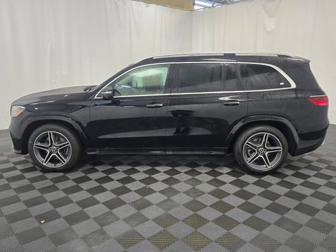 New 2026 Mercedes-Benz GLS 450 4MATIC image 3