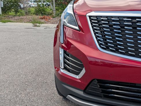 Used 2024 Cadillac XT5 Premium Luxury w/ LPO, Floor Liner Package FWD image 9