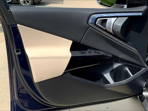 New 2026 BMW X3 xDrive30 w/ Premium Package image 10