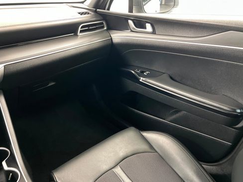 Used 2022 Kia K5 GT-Line image 10