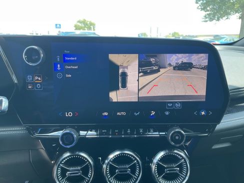 New 2025 Chevrolet Blazer EV LT image 25