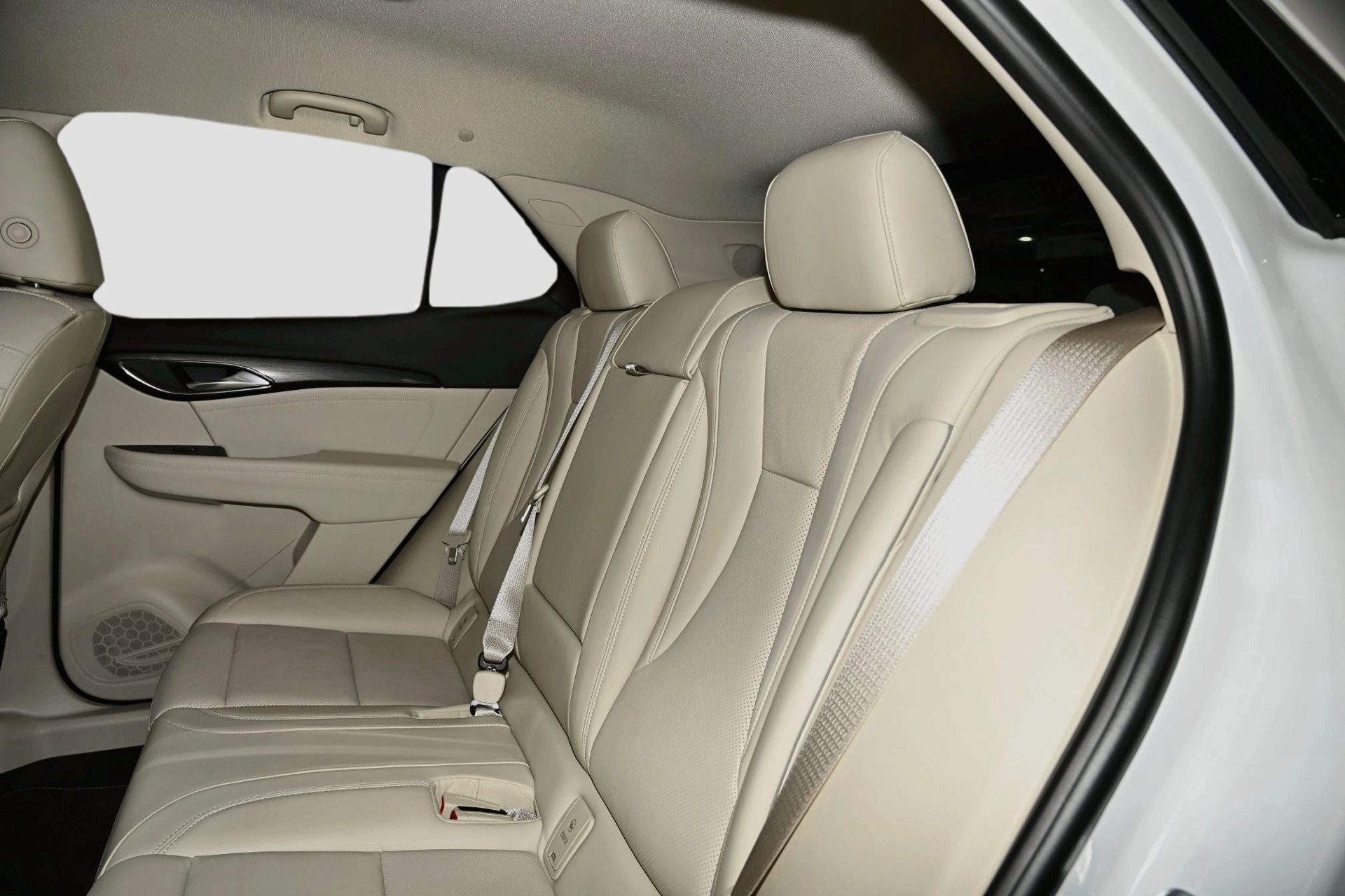 Used 2023 Buick Envision Essence AWD/4WD image 20