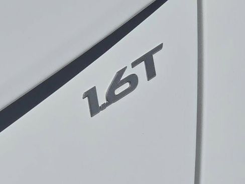 New 2026 Hyundai Kona Limited image 8