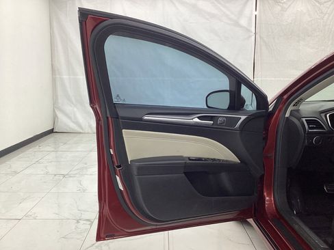 Used 2016 Ford Fusion Energi Titanium w/ Driver Assist Package image 18