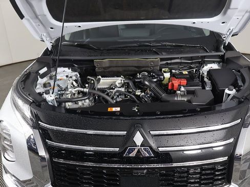 New 2026 Mitsubishi Outlander SE FWD image 23