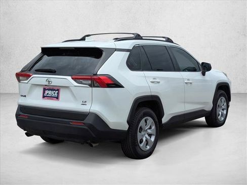 Used 2019 Toyota RAV4 LE w/ Carpet Mat Package AWD/4WD image 5