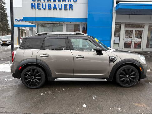 Used 2017 MINI Cooper Countryman S image 4