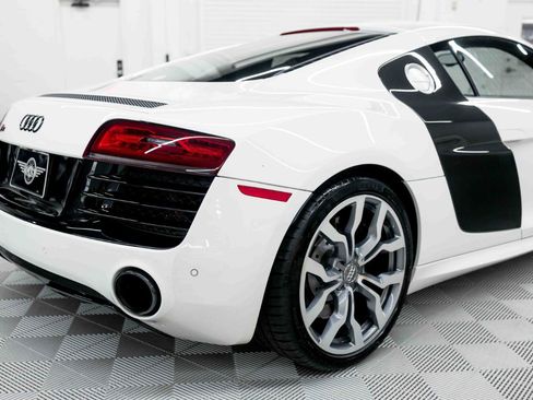 Used 2014 Audi R8 V10 AWD/4WD image 40