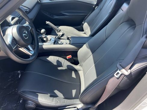 Certified 2025 MAZDA MX-5 Miata RF Grand Touring RWD image 13