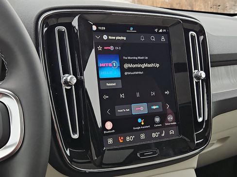 New 2026 Volvo XC40 B5 Plus w/ Protection Package Premier image 16