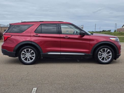 Used 2021 Ford Explorer Limited RWD image 4