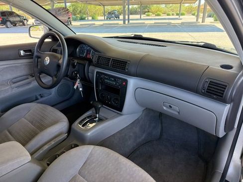 Used 2002 Volkswagen Passat GLS image 23