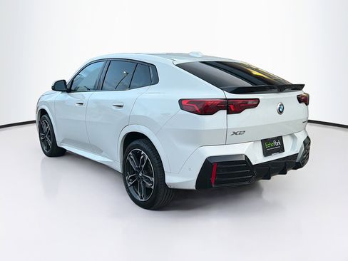 Used 2025 BMW X2 xDrive28i AWD/4WD image 5