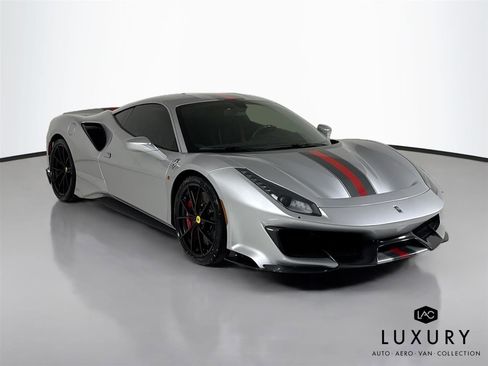 Used 2019 Ferrari 488 Pista Coupe image 3