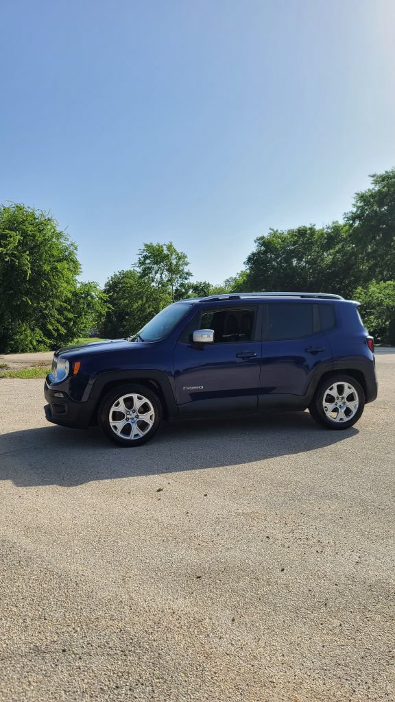 Used 2017 Jeep Renegade Limited FWD image 1