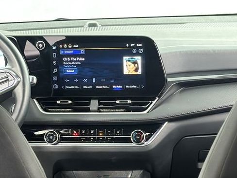 Used 2025 Chevrolet Equinox LT image 16