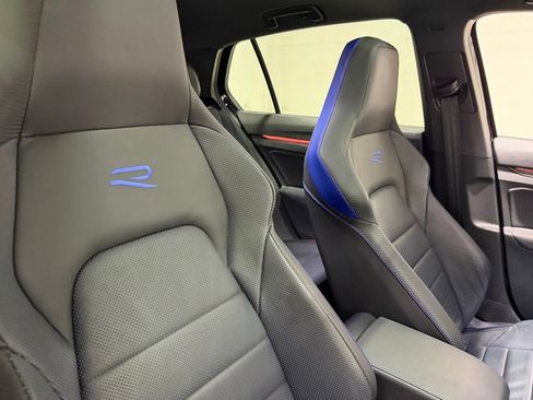 Used 2022 Volkswagen Golf R AWD/4WD image 48