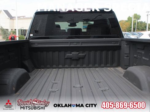 Used 2024 Chevrolet Silverado 2500 LT w/ Convenience Package image 11