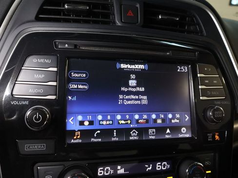Used 2017 Nissan Maxima Platinum w/ Interior Lighting Package FWD image 29