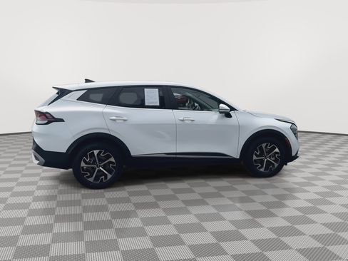 Used 2024 Kia Sportage EX FWD image 9