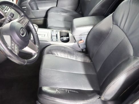 Used 2011 Subaru Outback 2.5i Limited w/ PWR Moonroof Pkg AWD/4WD image 25