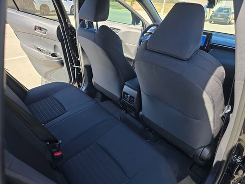 Used 2026 Toyota Corolla Cross SE image 11