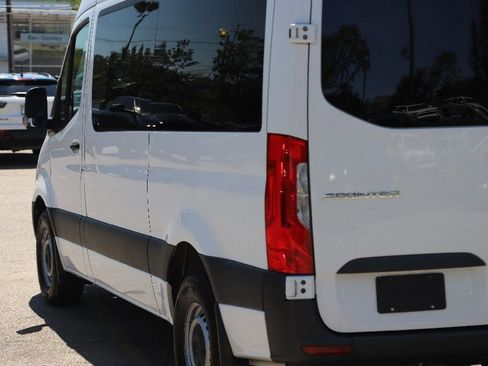 Used 2024 Mercedes-Benz Sprinter 2500 image 8