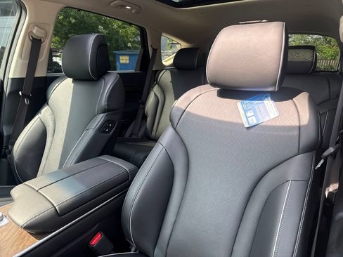 New 2026 Genesis GV80 2.5T Prestige AWD/4WD image 14