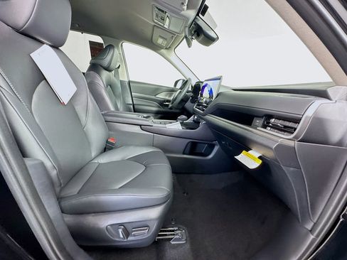 New 2026 Toyota Grand Highlander XLE image 29