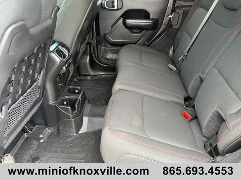 Used 2022 Jeep Wrangler Unlimited Rubicon AWD/4WD image 18