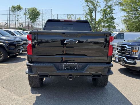Used 2021 Chevrolet Silverado 1500 LT Trail Boss w/ Convenience Package II AWD/4WD image 7